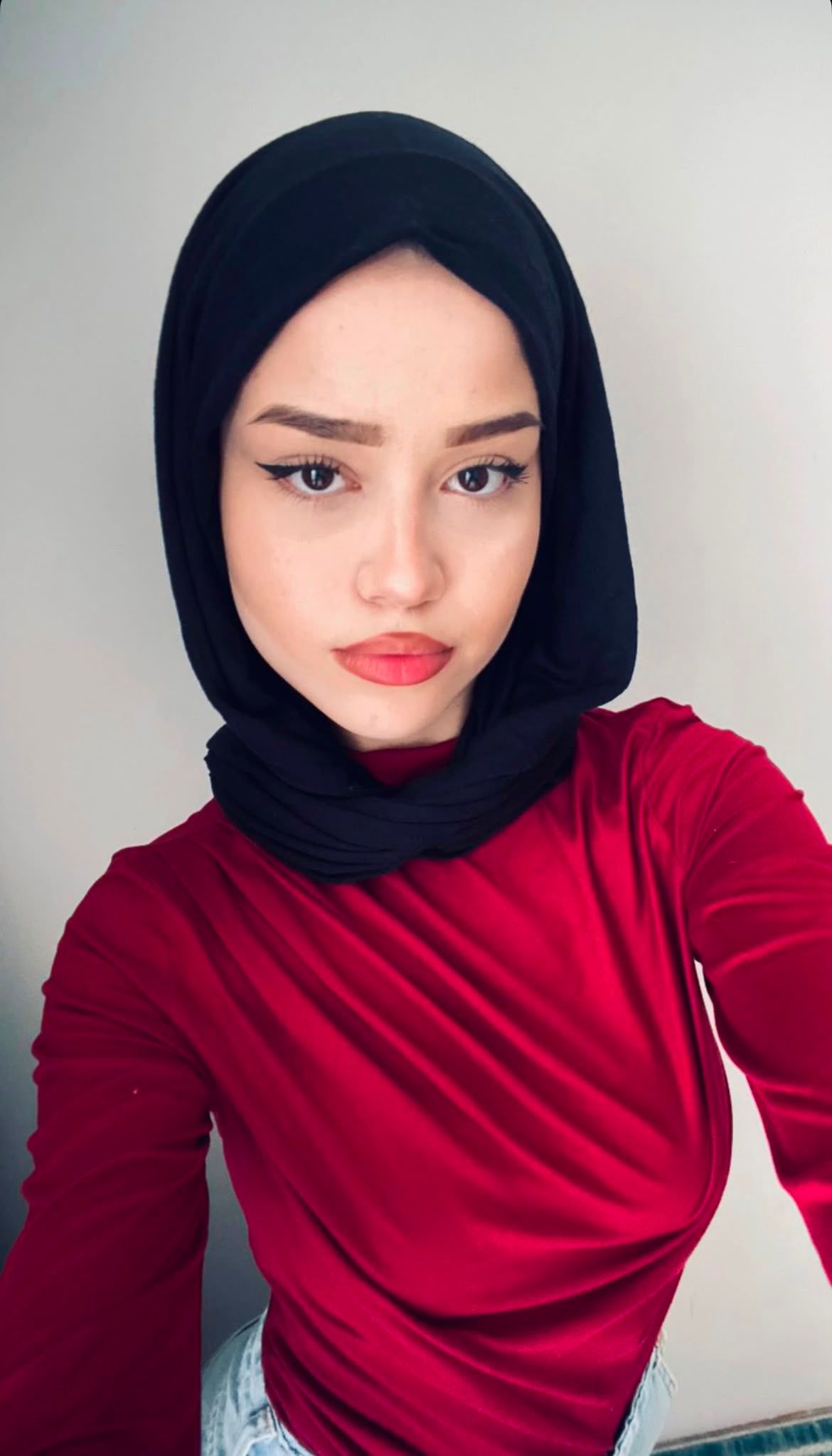 Balıkesir Esmer Bayan Escort Nurgül