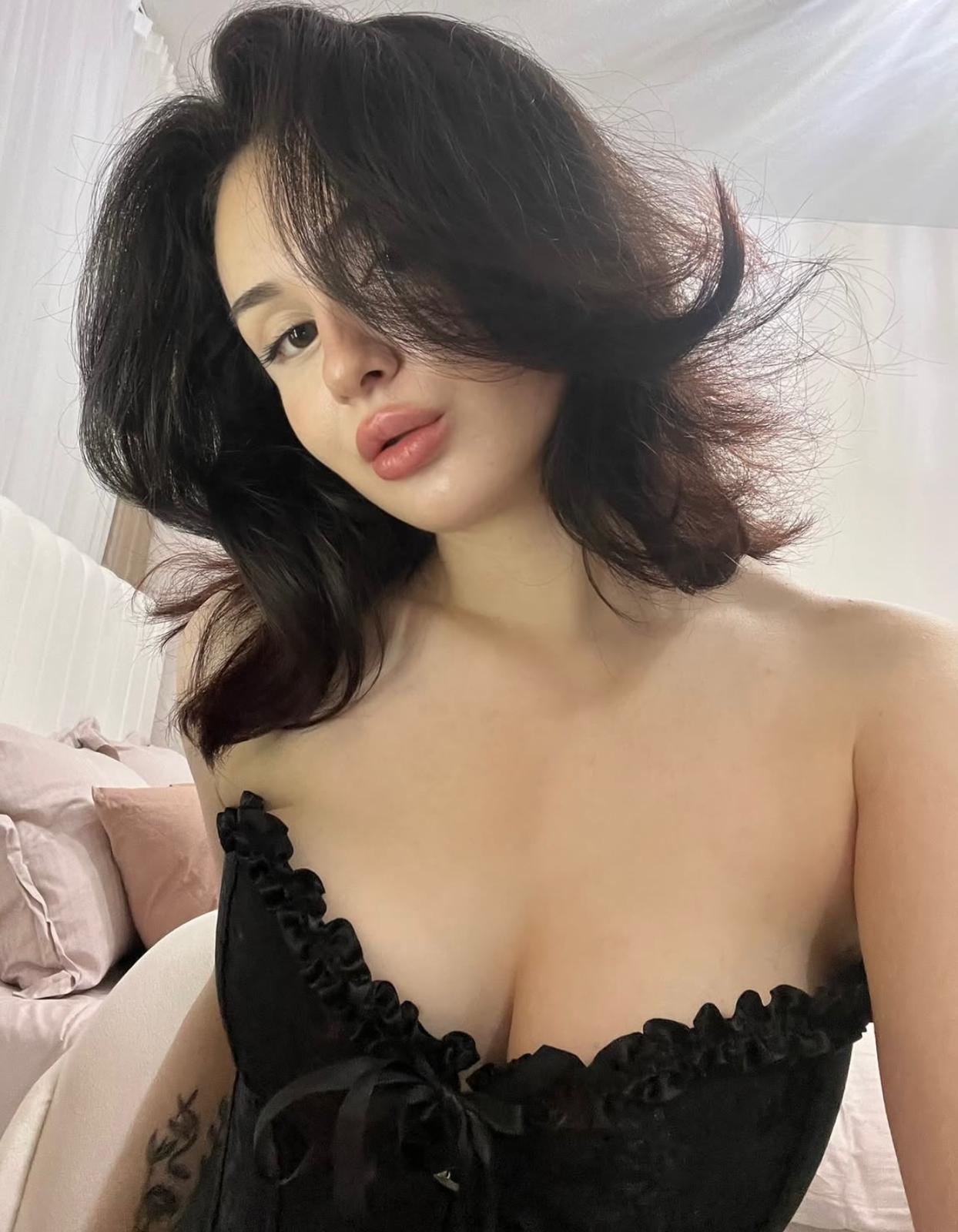 Medrese Aşkı Tutan Kadın Escort Gizem