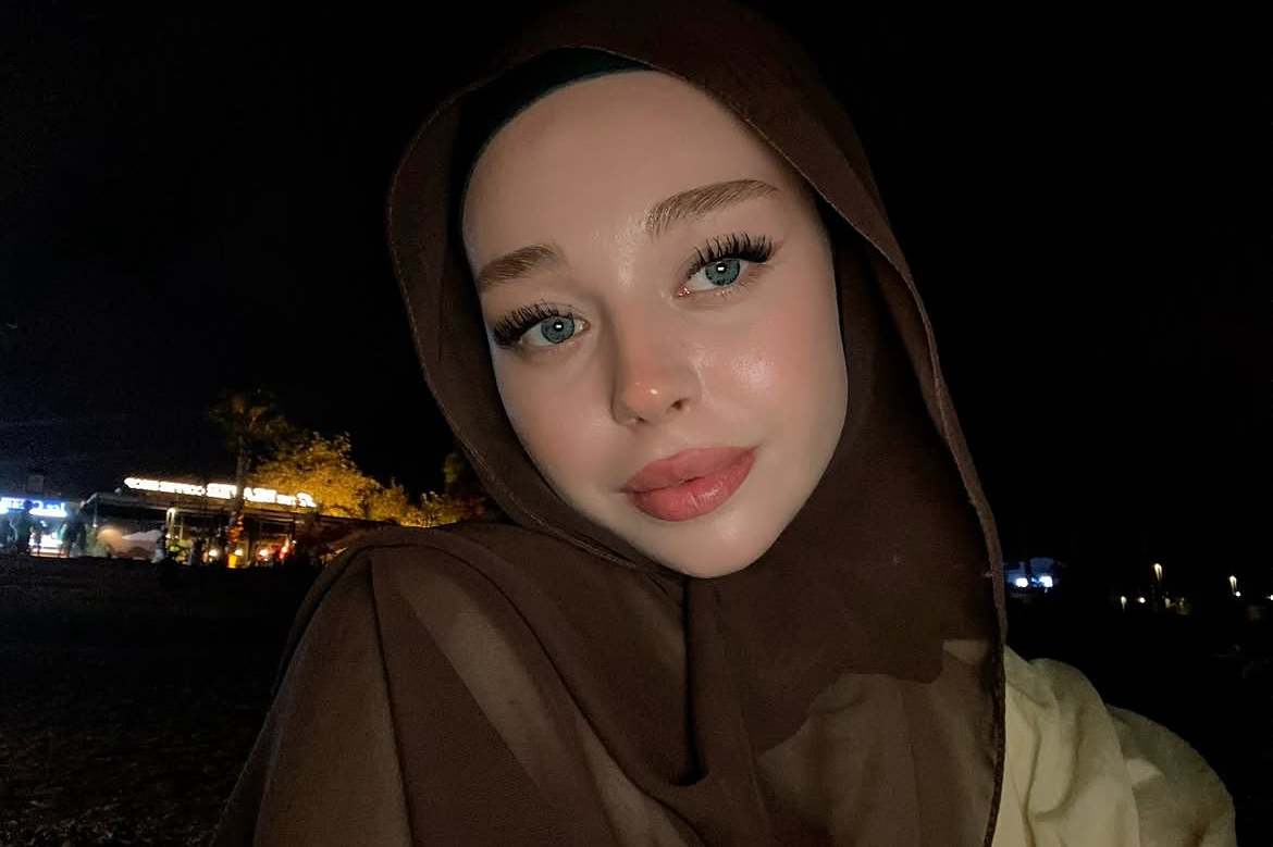 Emre Eve Gelen Bayan Escort Mina